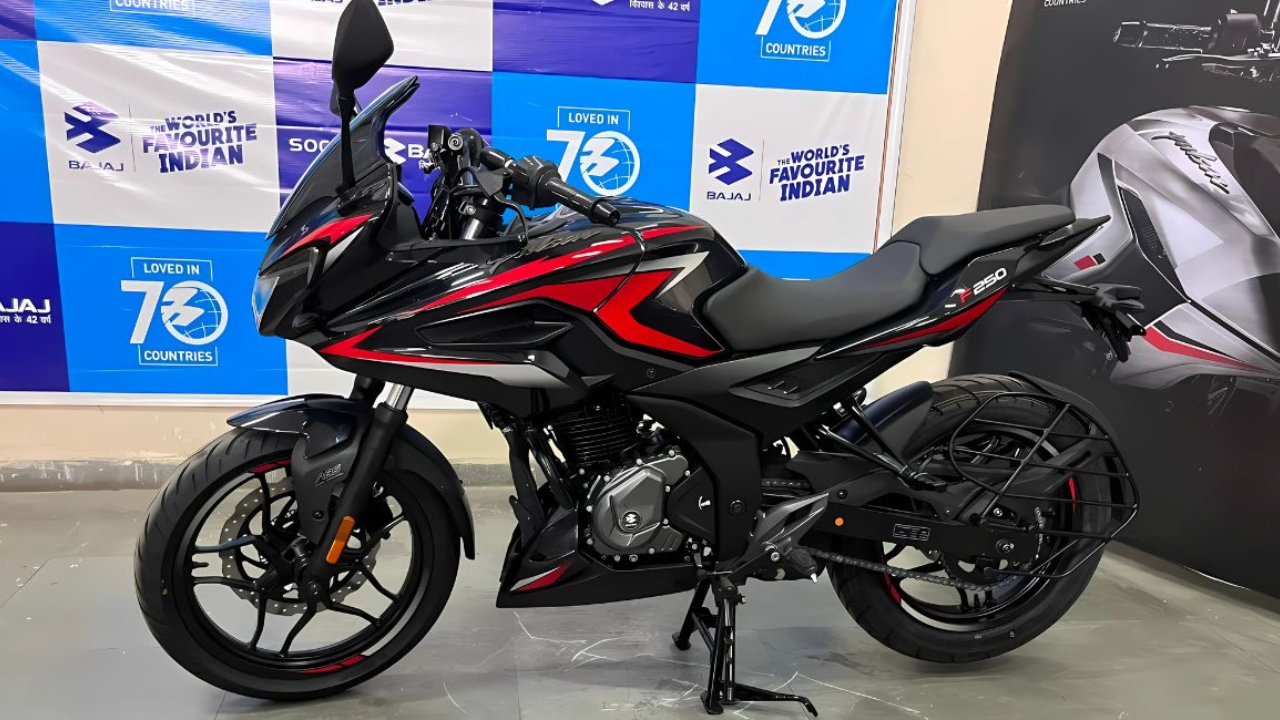 New Bajaj Pulsar NS250 Is Now Launched: With Amazing Mileage